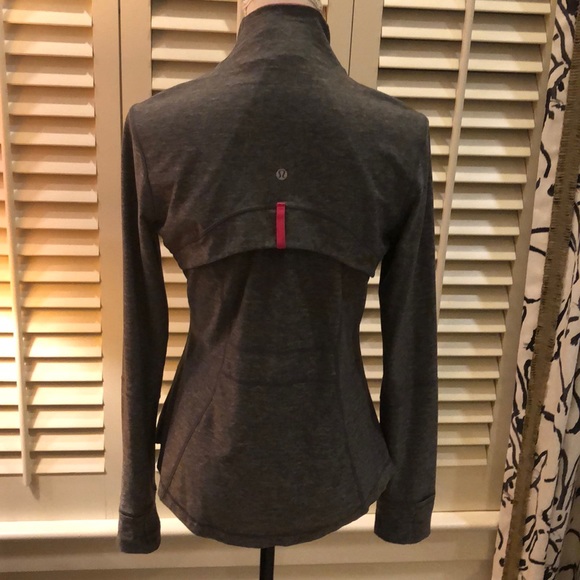 lululemon lightweight run jacket